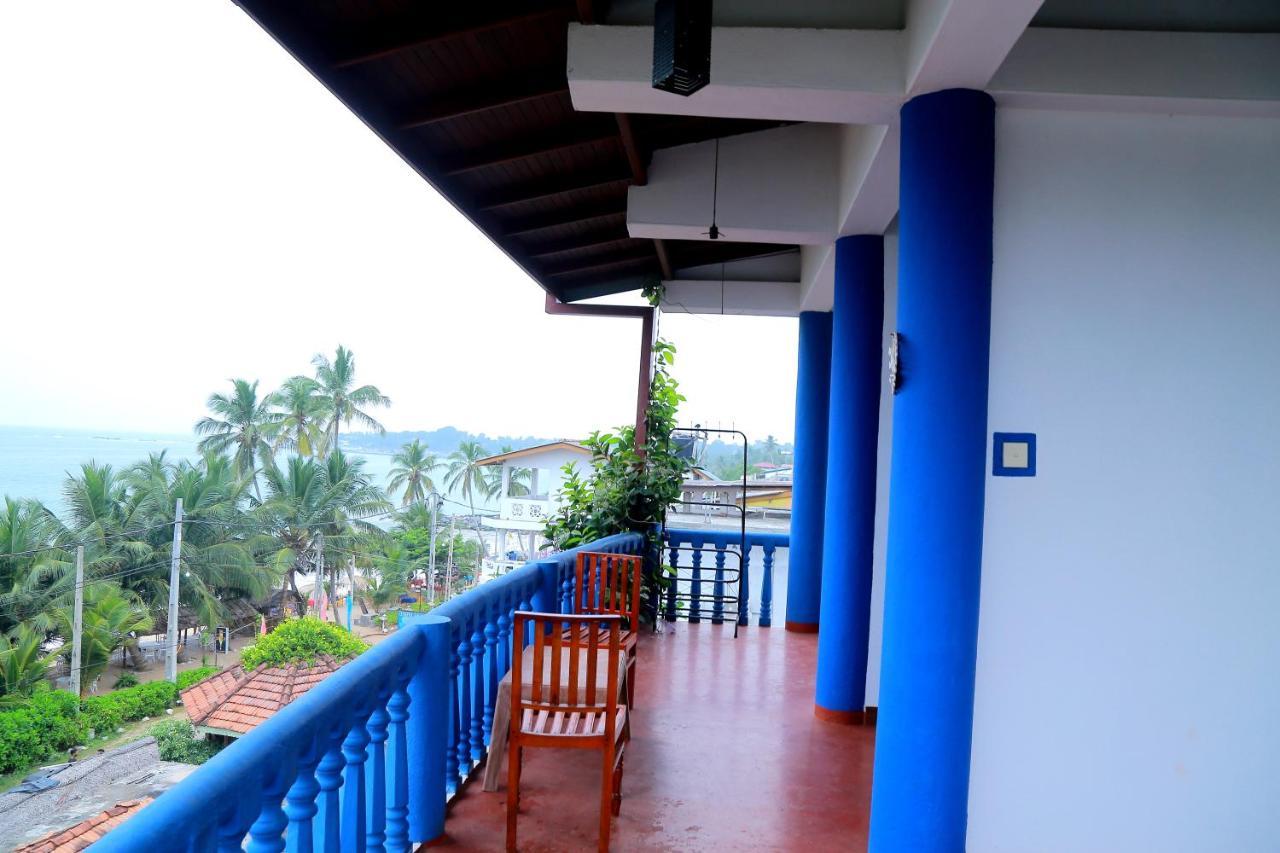 Golden Surfer Beach Hotel Tangalle Exterior photo